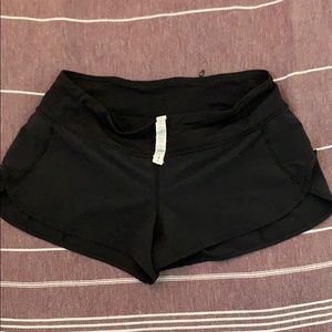 Lululemon speed up shorts (original rise)
